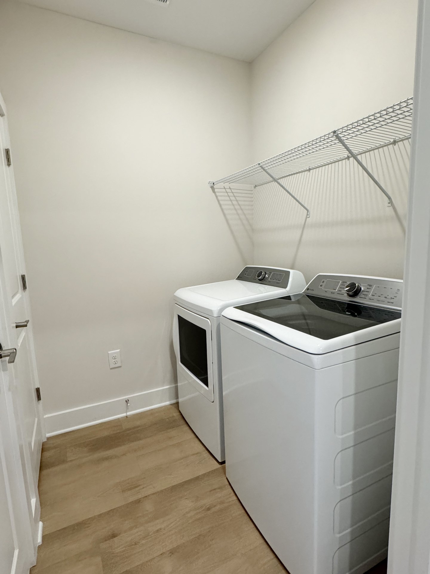 laundry room copy