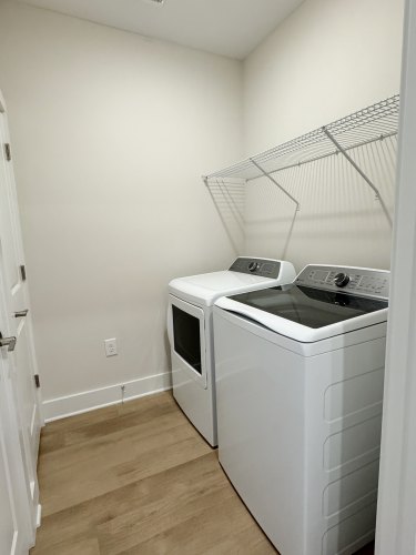 laundry room copy